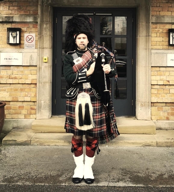 Manchester Bagpiper Manchester Funeral Bagpiper